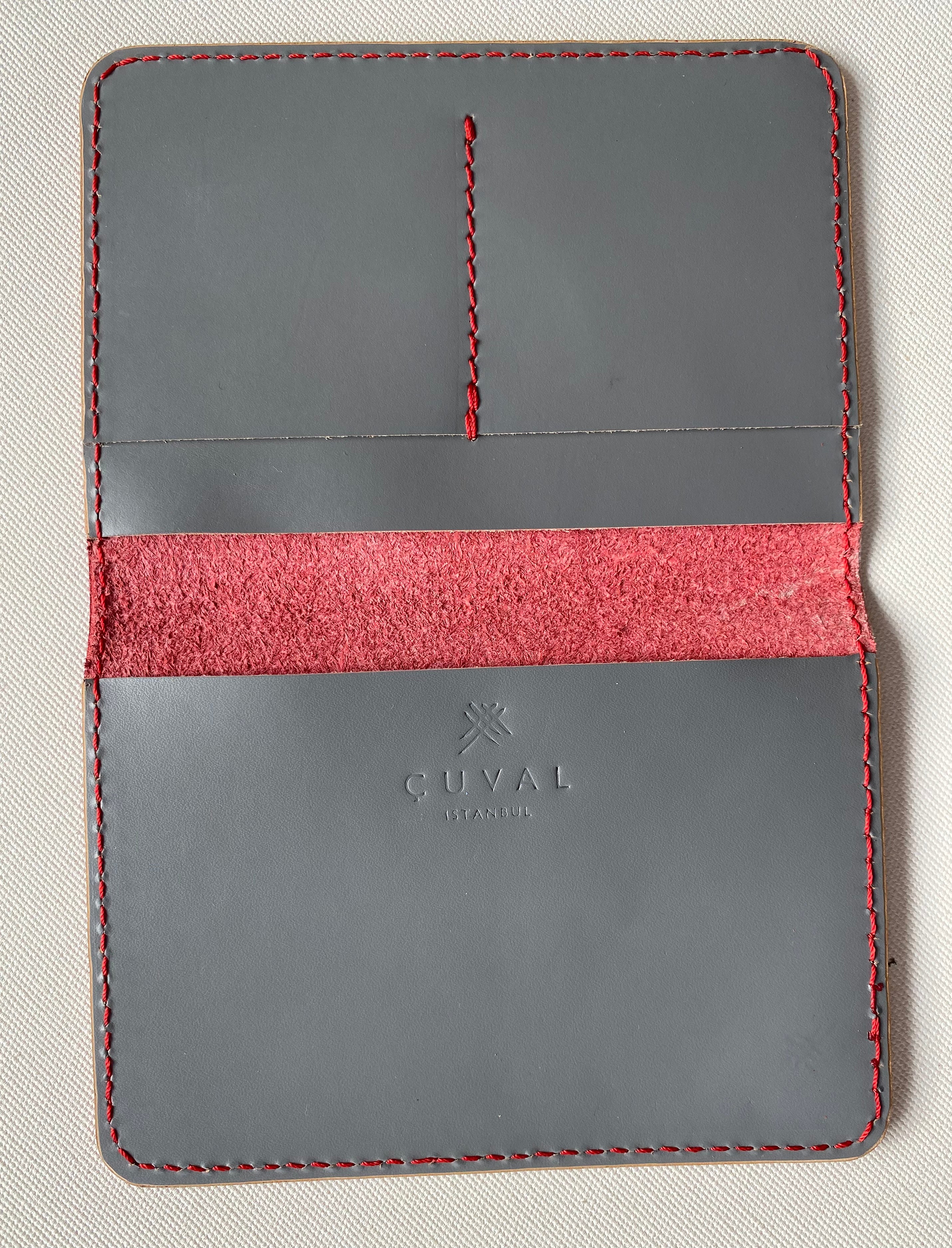 PASSPORT HOLDER RED//GRAY