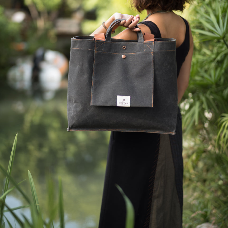 No. 204 Large Tote Black Truffle (REVERSIBLE)