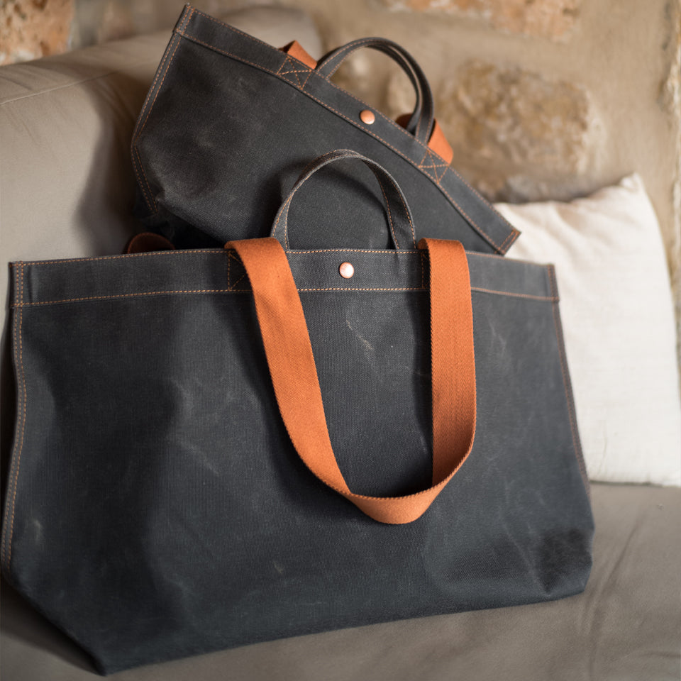 No. 201 Small Tote Black Truffle (REVERSIBLE)