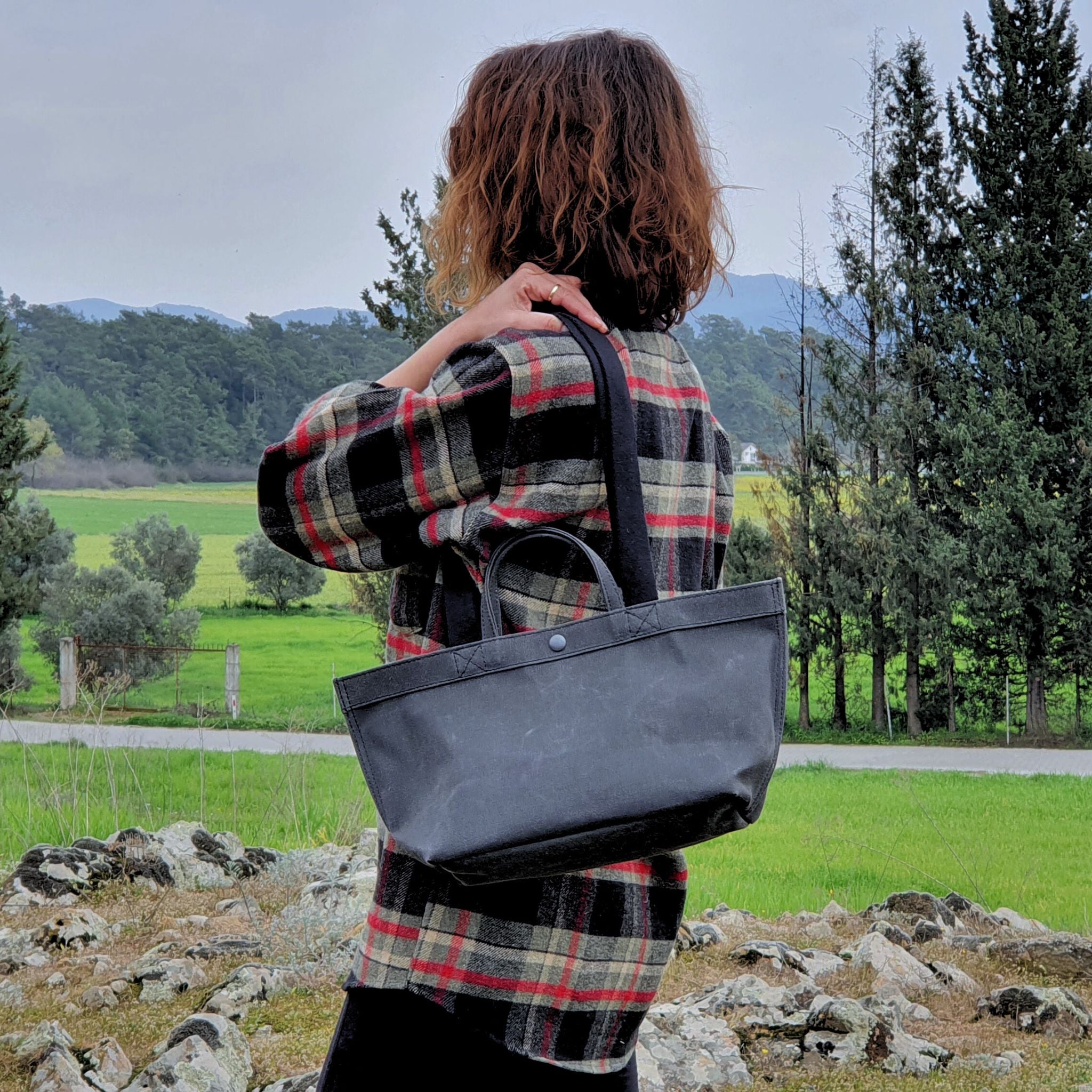 No. 201 Small Tote Charcoal (REVERSIBLE)